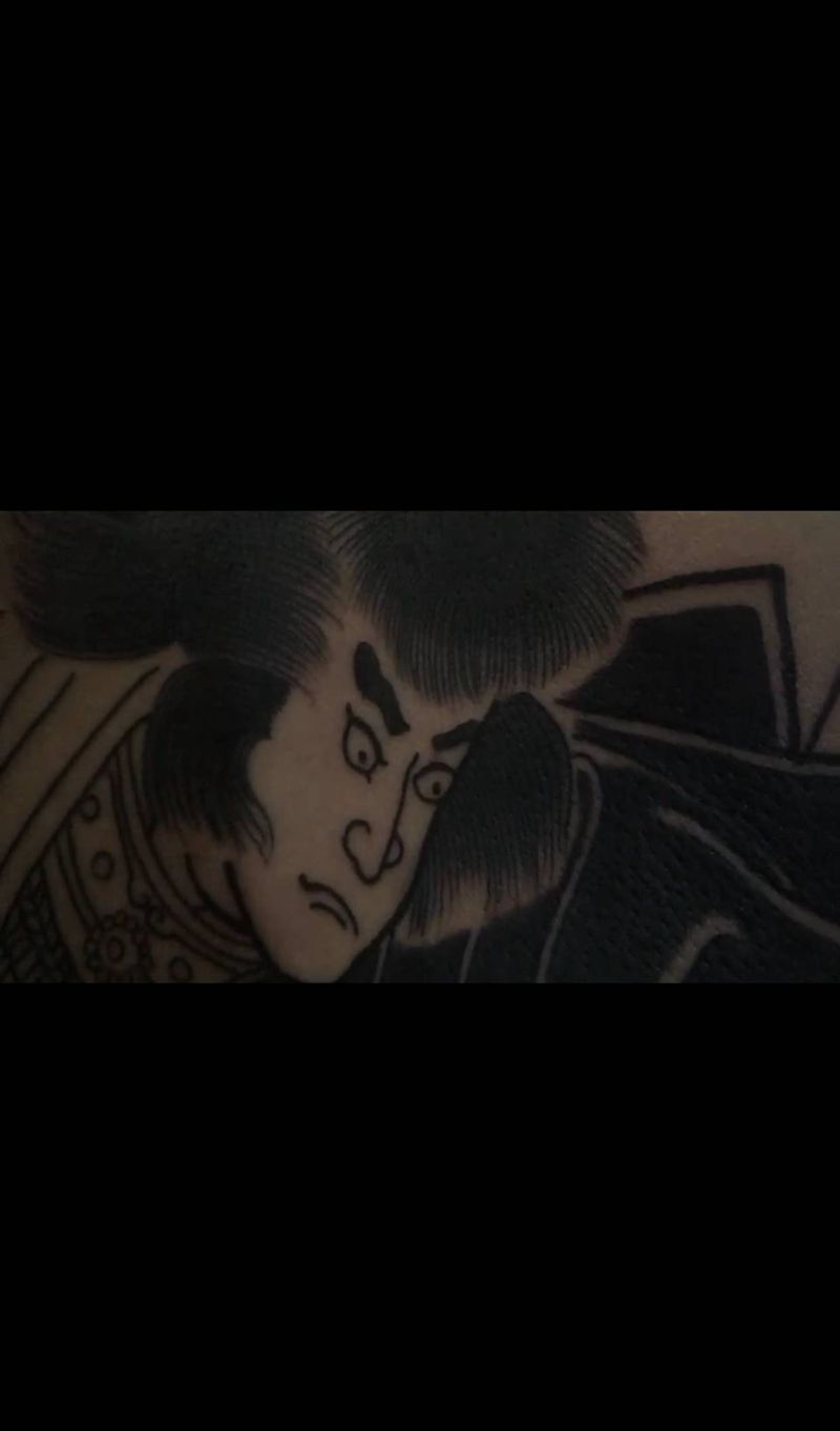 恶七卫兵纹身图片_背部老传统纹身图案