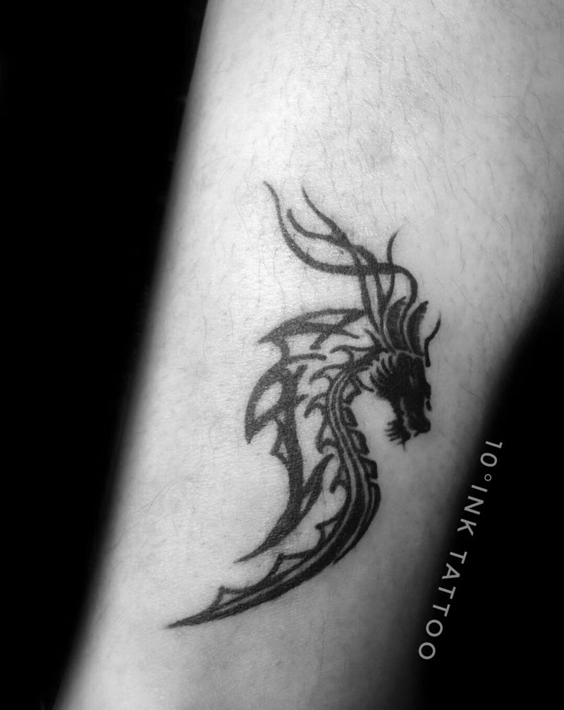 龙图腾纹身图片_腿部图腾纹身图案