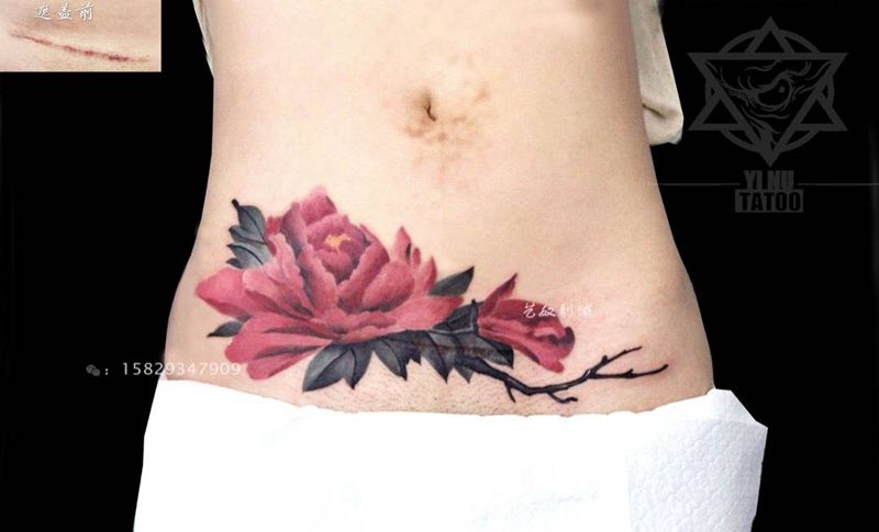 原创牡丹遮盖疤痕纹身图片_成品腹部国画原创艺奴刺域纹身图案