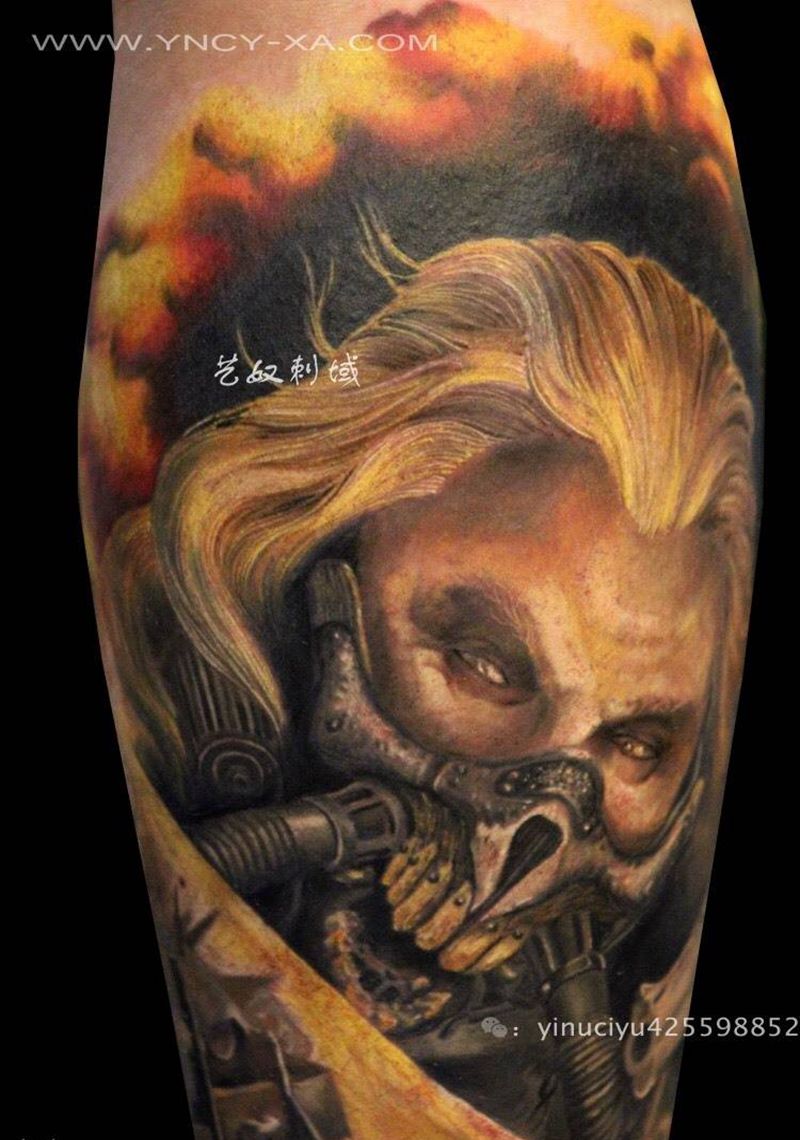 和尚老师作品：疯狂麦克斯纹身图片_成品腿部欧美肖像写实人物艺奴刺域纹身图案