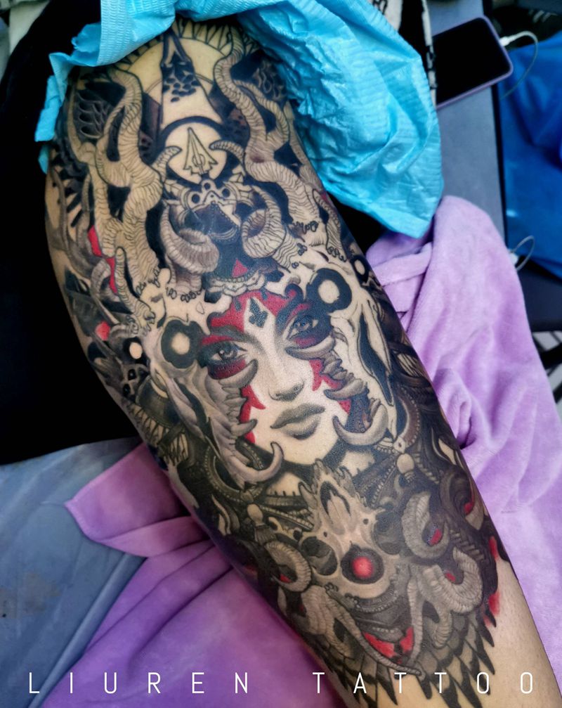 new school人物纹身图片_腿部New School纹身图案