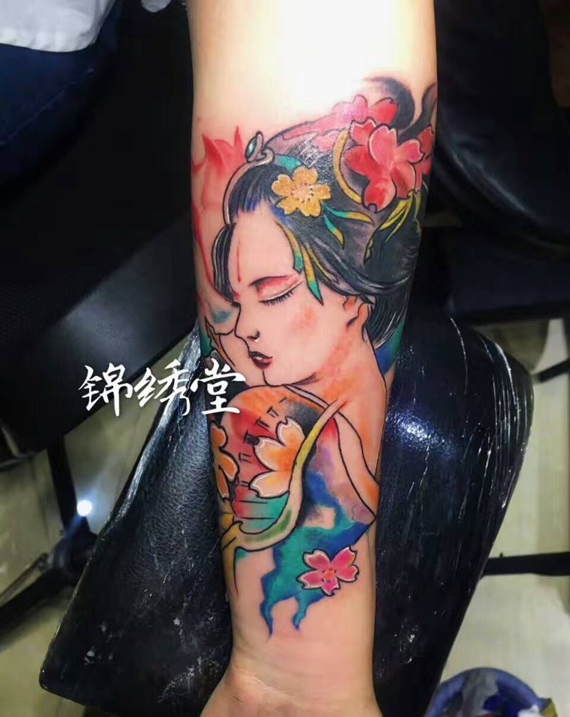 艺妓纹身图片_手臂传统人物成品纹身图案