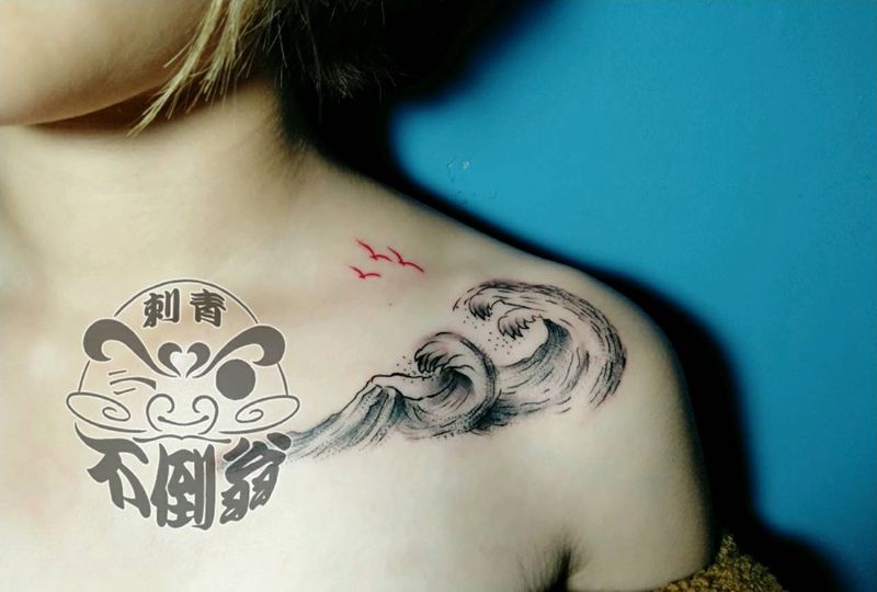 线条浪纹身图片