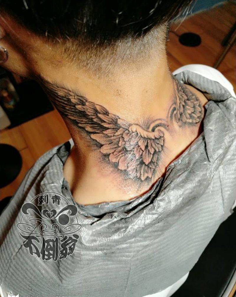 翅膀纹身图片