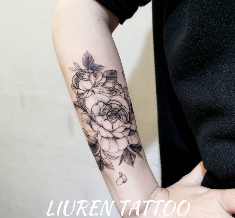 素花纹身图片_点刺纹身图案