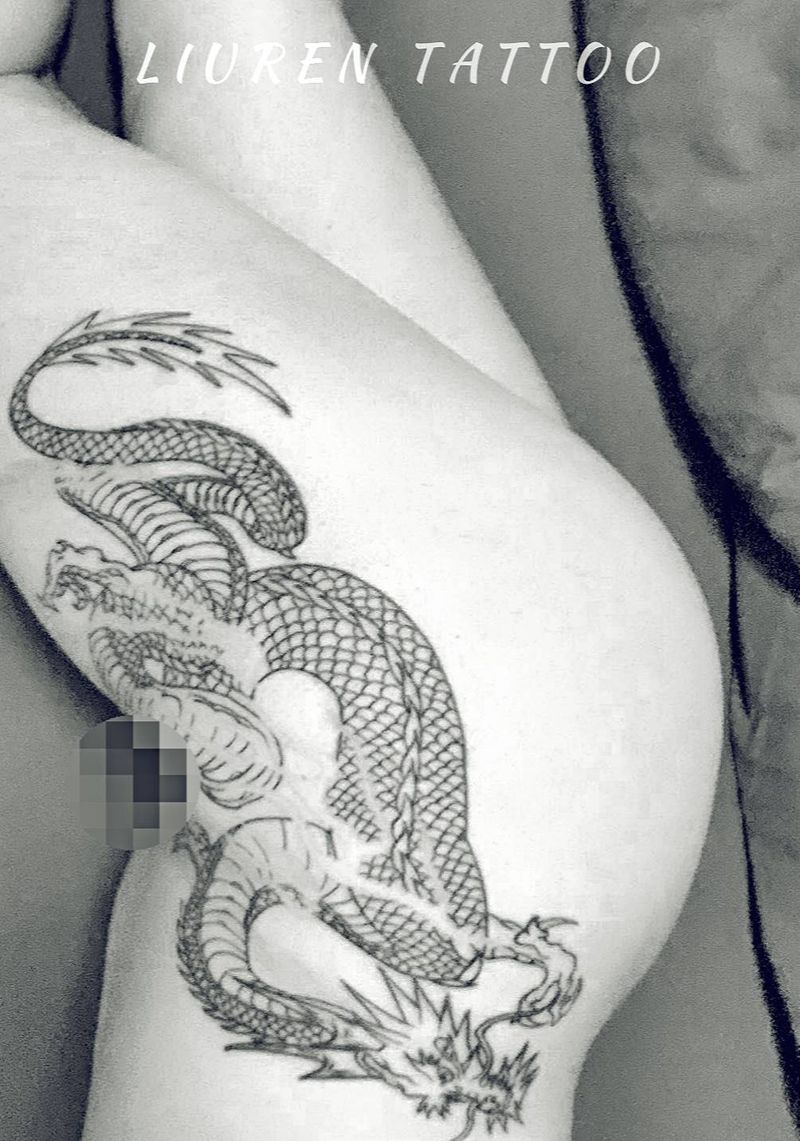 龙纹身图片_臀部纹身图案