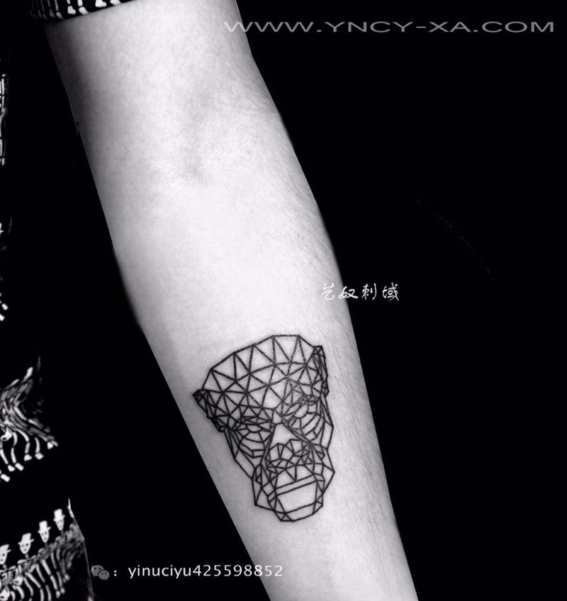 顾客自带图纹身图片_成品手臂艺奴刺域动物纹身图案