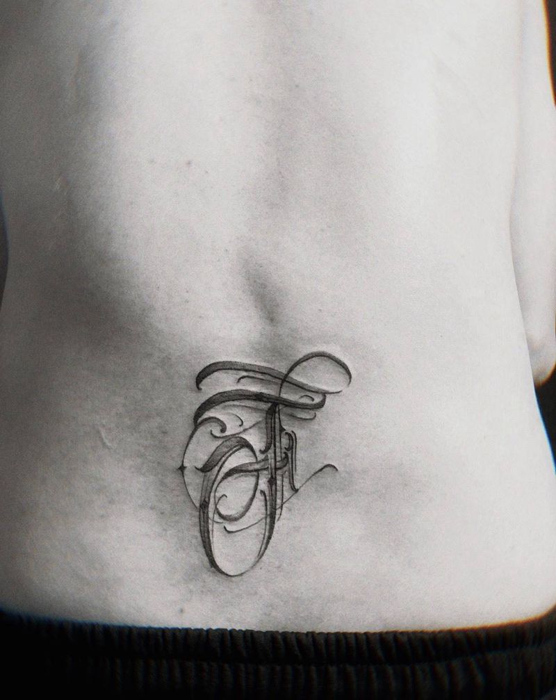 大写的F纹身图片