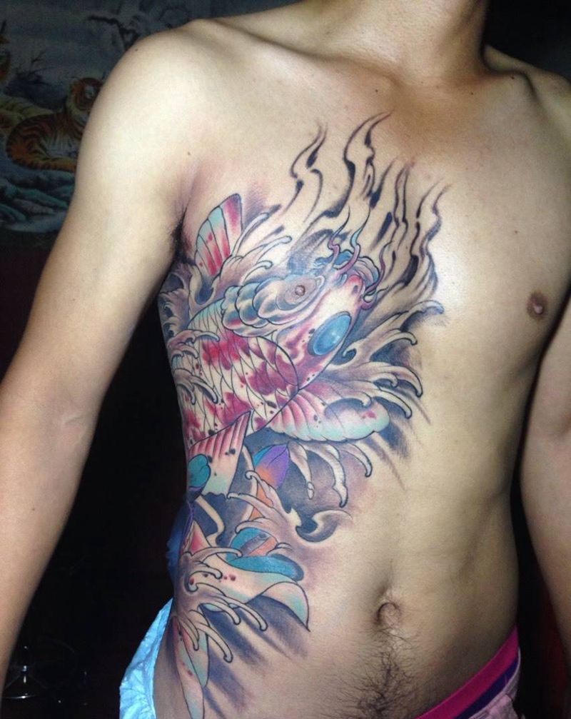 侧腰鱼~纹身图片_成品腰部传统纹身图案