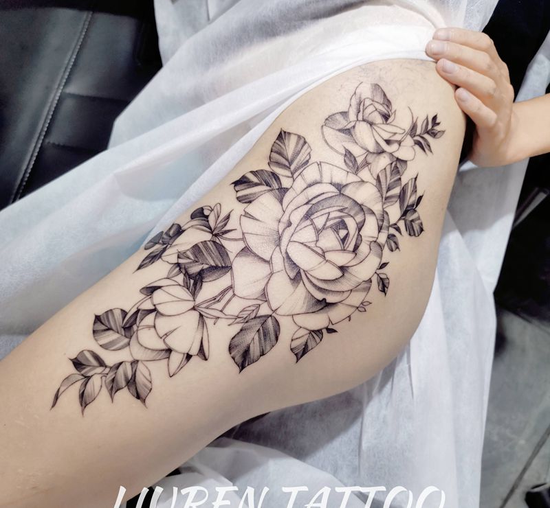 素花半成品纹身图片_点刺纹身图案