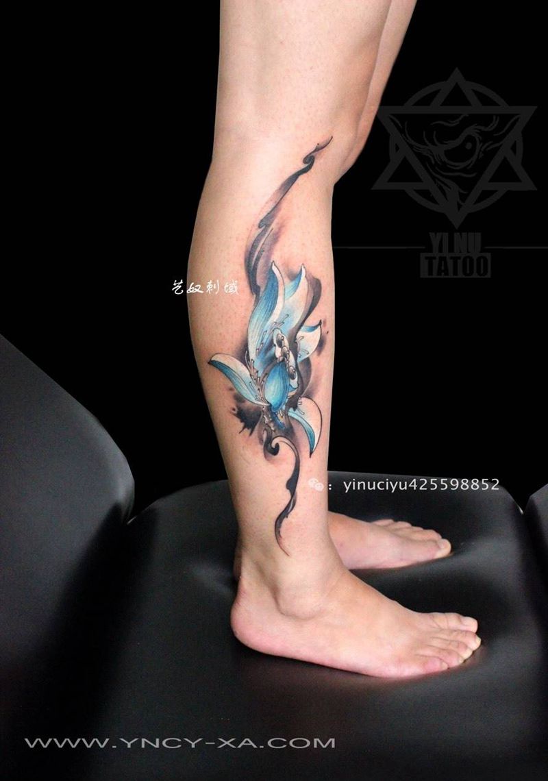 原创青莲纹身图片_成品腿部清新原创艺奴刺域花纹身图案