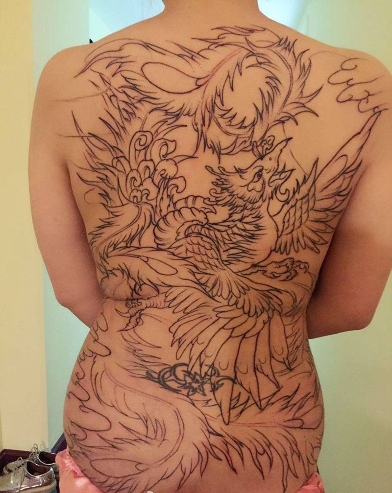 凤凰纹身图片_背部传统动物纹身图案