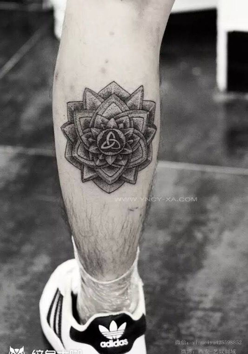 梵花点刺纹身图片_成品腿部点刺纹身图案