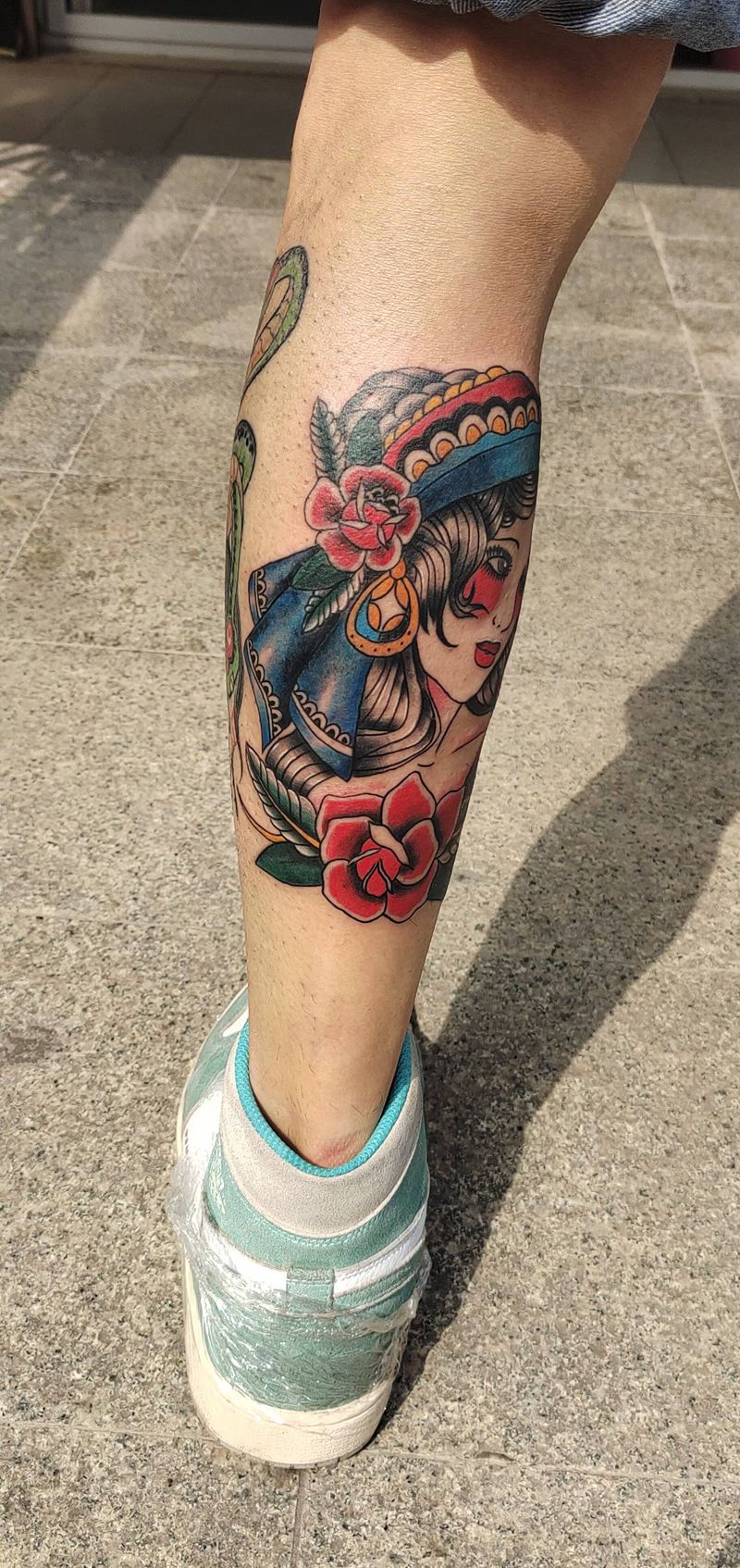 美女纹身图片_New SchoolOld School纹身图案