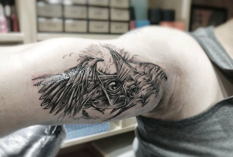 上帝之眼纹身图片_手臂欧美几何成品纹身图案