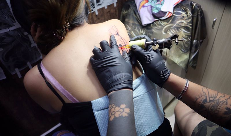 工作照纹身图片