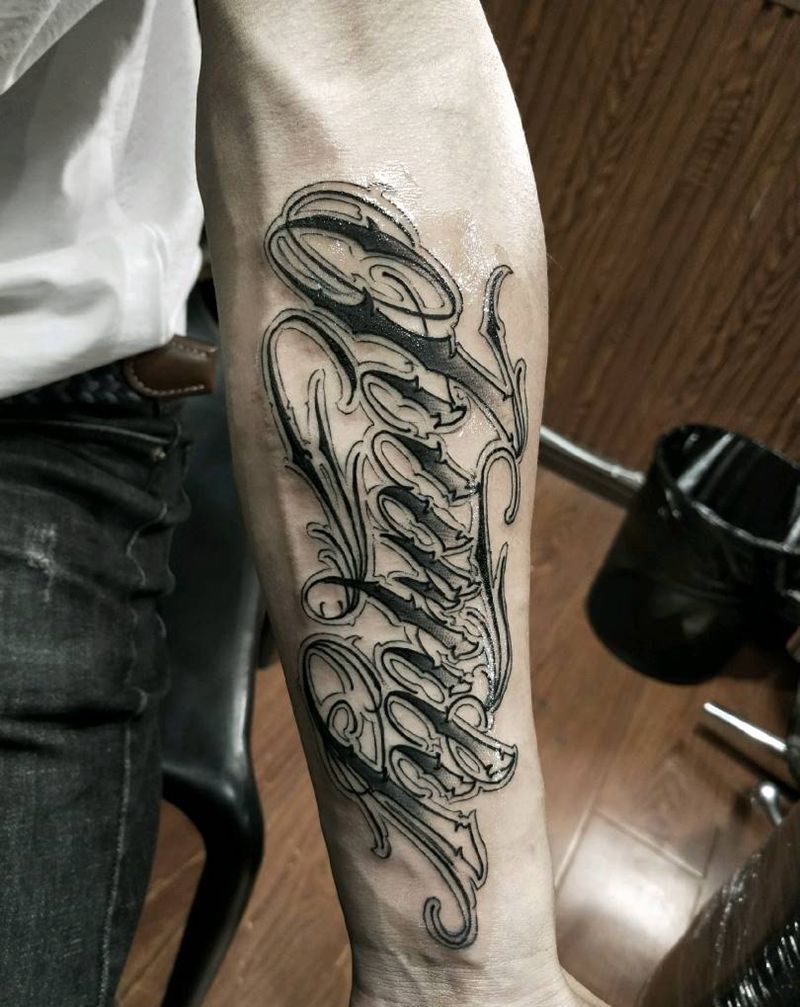 家庭  Family纹身图片_手臂字符成品纹身图案