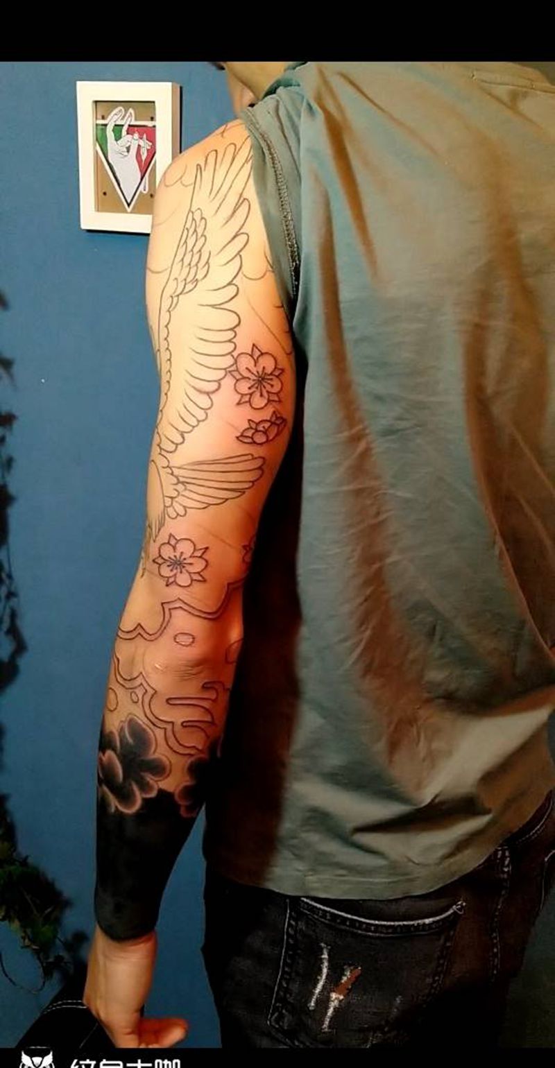 花臂未完成纹身图片