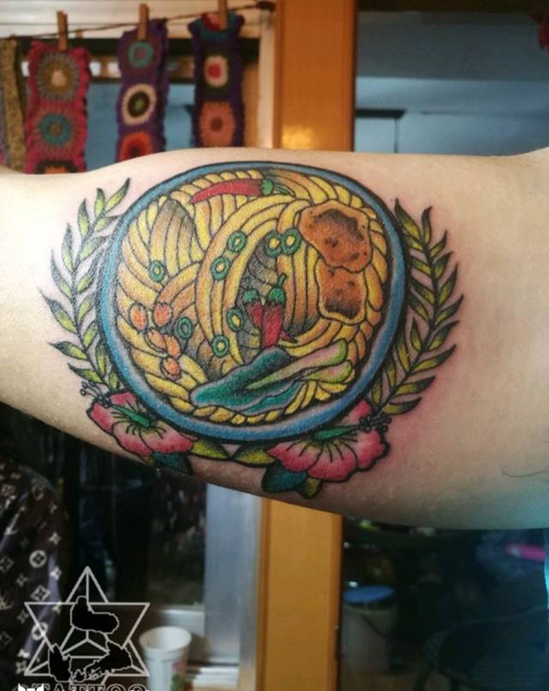 原创辣子鸡拌面！纹身图片