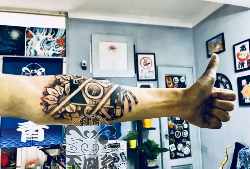 射影湿纹身图片_手臂原创原创文字成品纹身图案