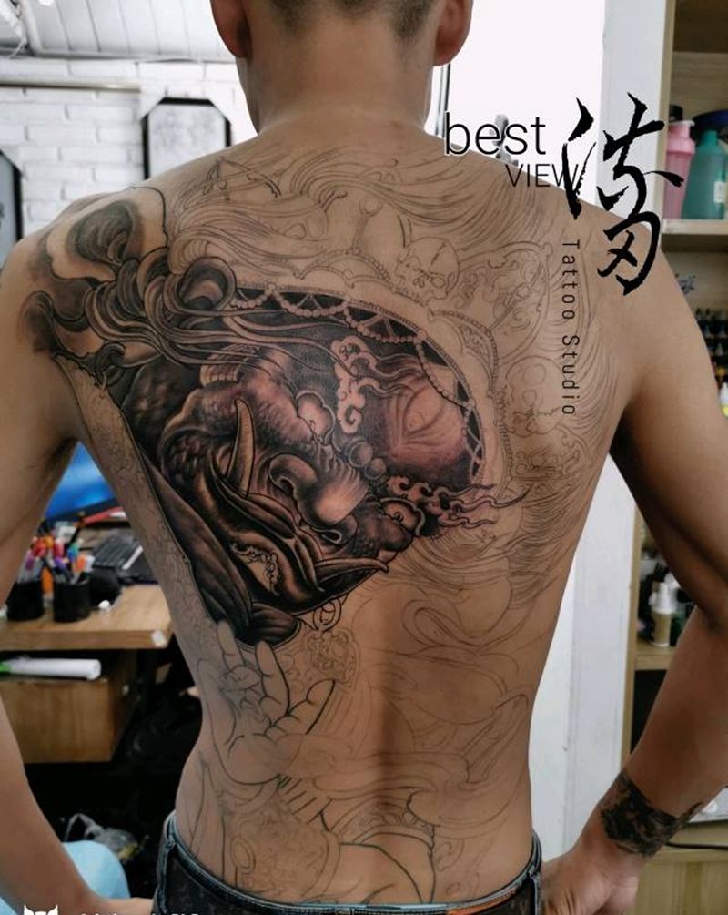 大黑天纹身图片_背部新传统纹身图案