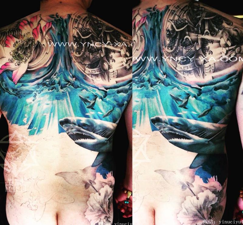 原创海底世界纹身图片_背部写实动物原创艺奴刺域纹身图案