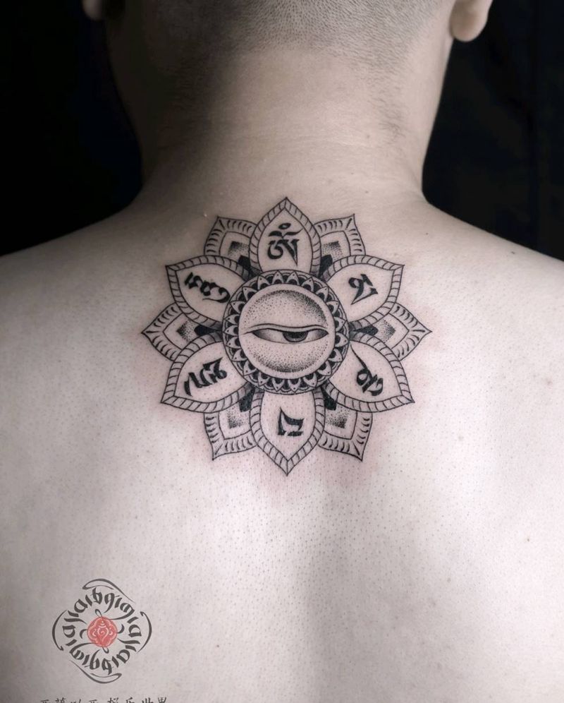 梵花纹身图片_背部点刺纹身图案