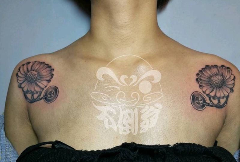 菊听诊器纹身图片_原创成品纹身图案