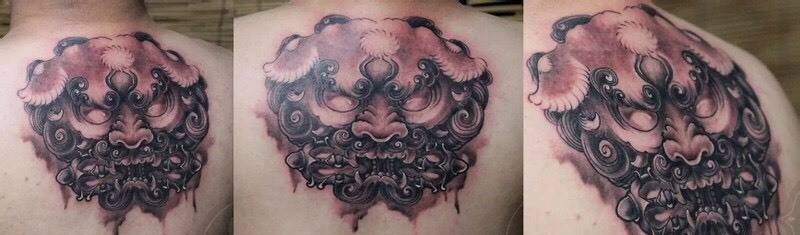 原创水墨唐狮纹身图片_成品背部传统原创艺奴刺域纹身图案