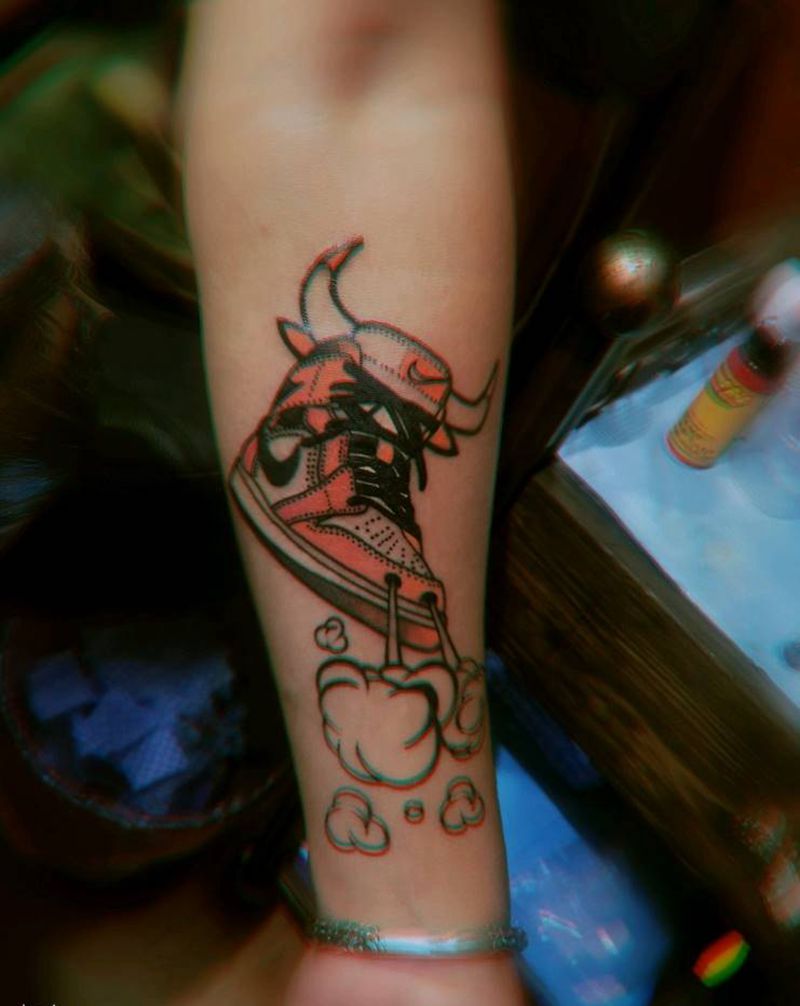 air jordan 1白扣碎纹身图片_手臂欧美成品纹身图案