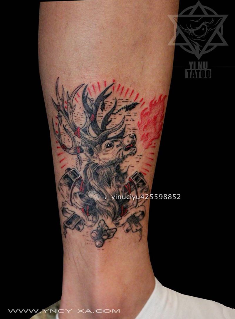 鹿纹身图片_成品腿部艺奴刺域动物纹身图案