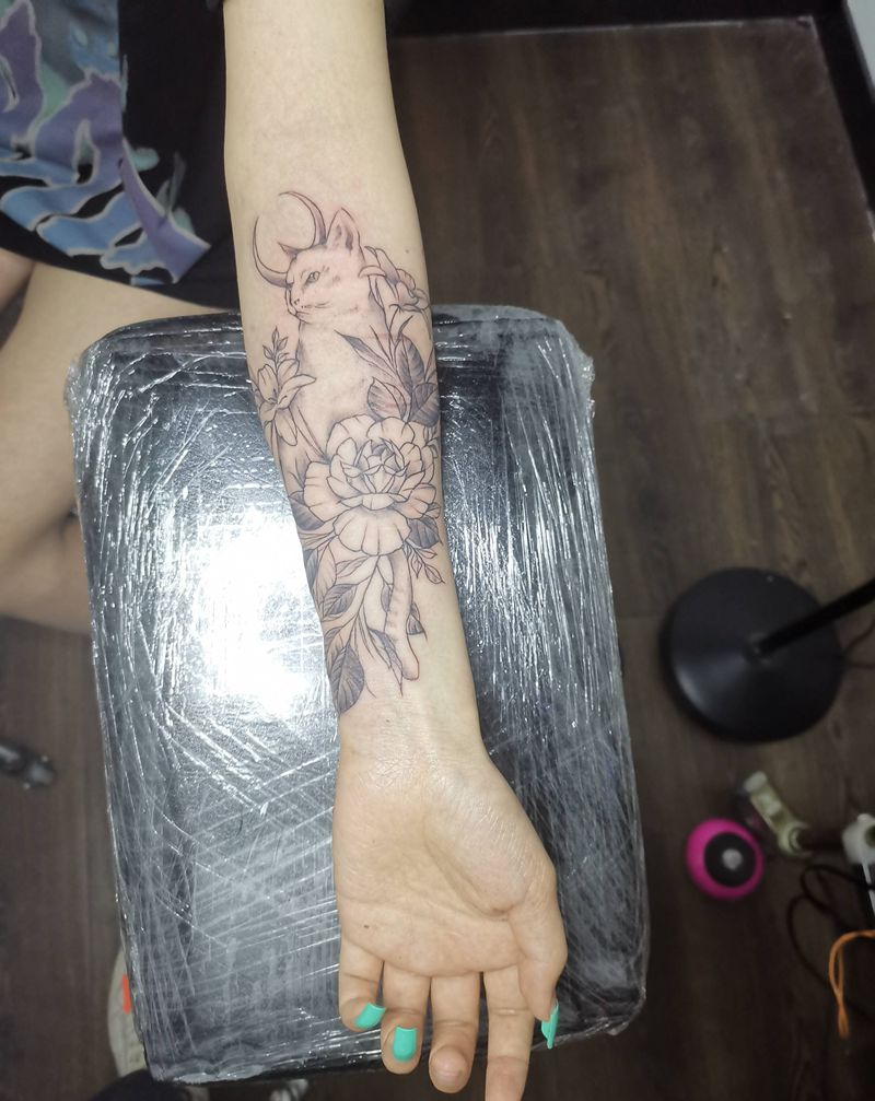 猫纹身图片_手臂纹身图案