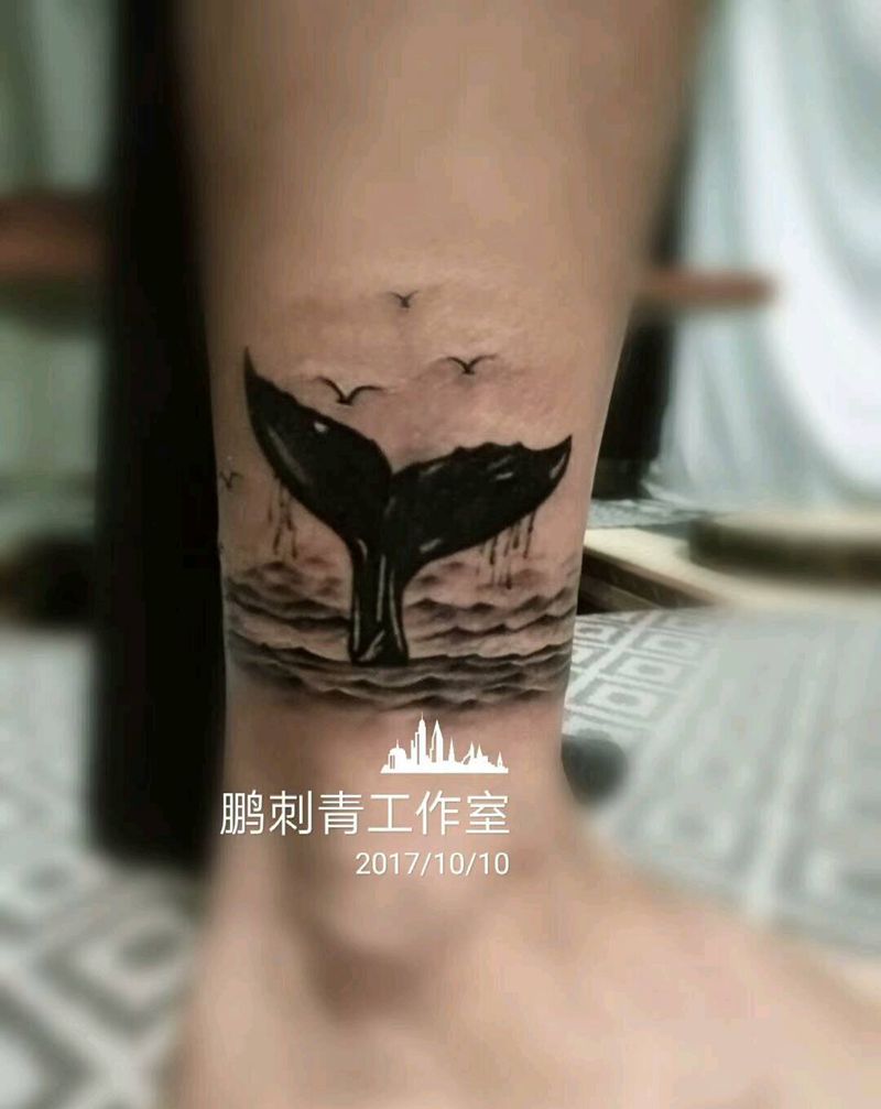 鲸鱼尾巴纹身图片_原创纹身图案