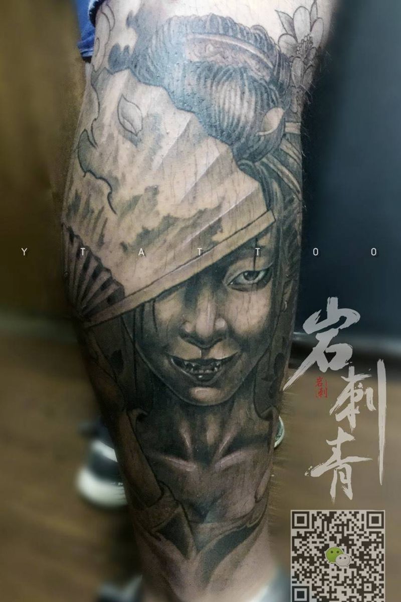 小腿艺妓纹身图片_成品腿部传统人物纹身图案