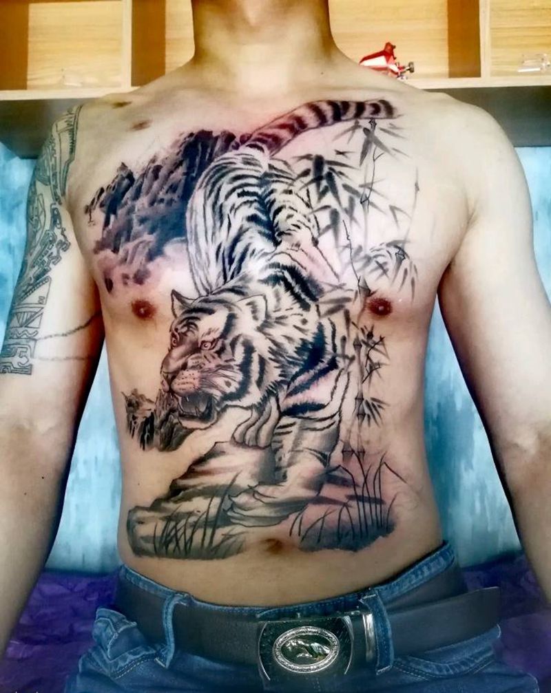 没拍好系列之虎啸山林。纹身图片_胸部纹身图案