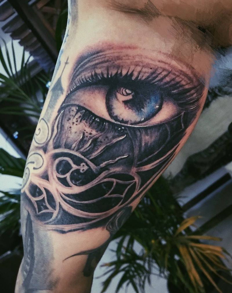 眼睛纹身图片