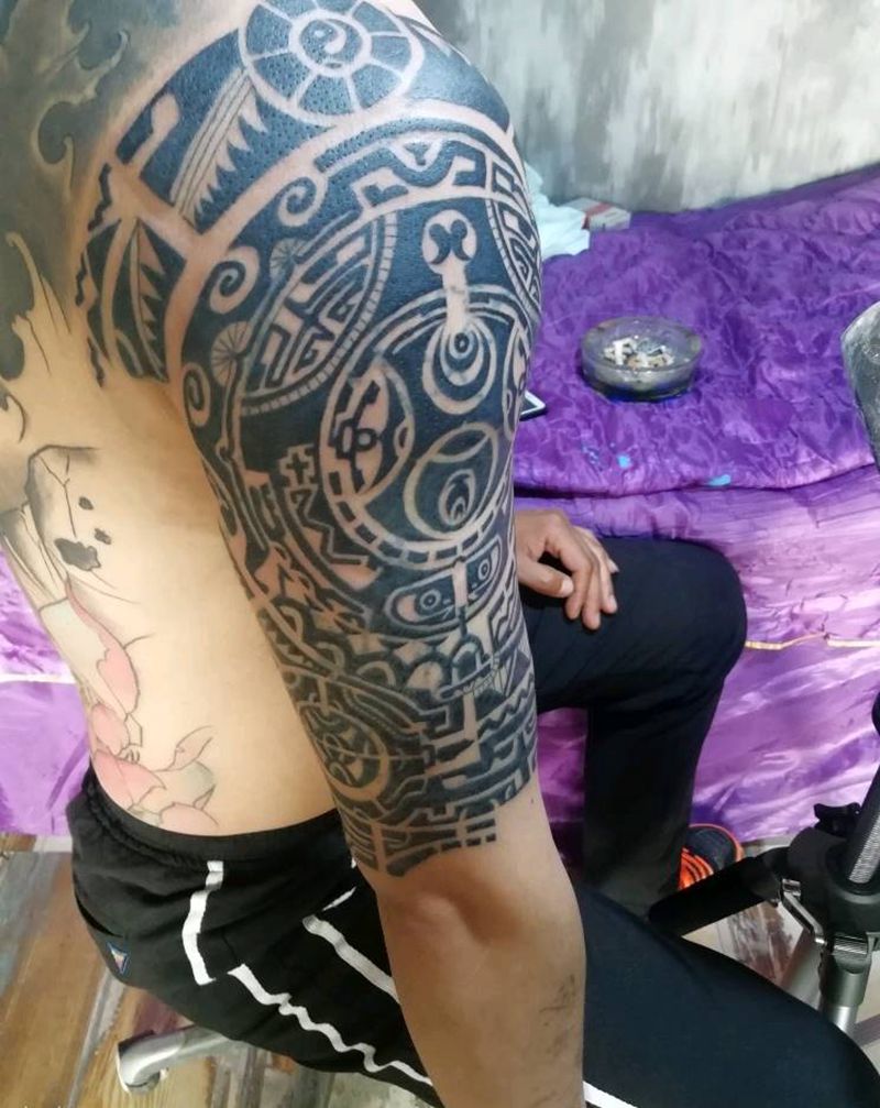 图腾纹身图片_手臂纹身图案