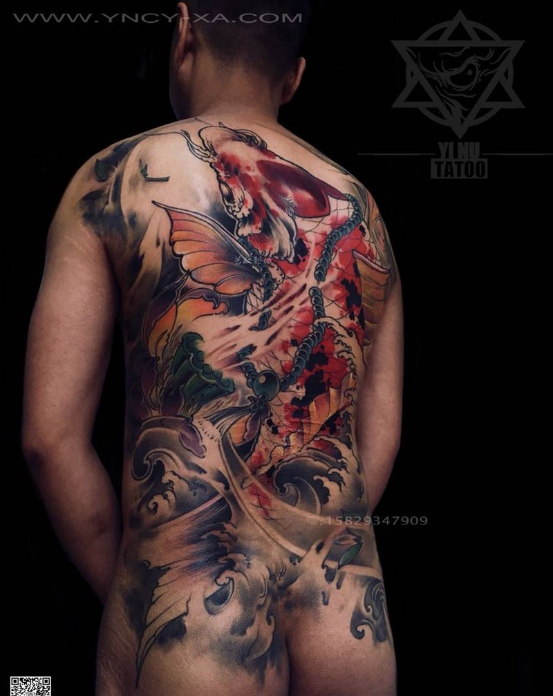 和尚老师原创-富贵的锦鲤鱼儿[愉快]纹身图片_成品艺奴刺域原创动物传统背部纹身图案