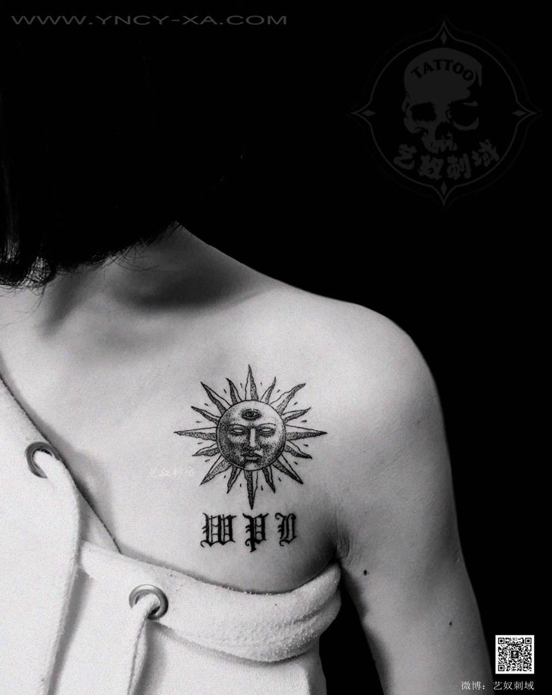 太阳纹身图片_成品艺奴刺域点刺肩部纹身图案