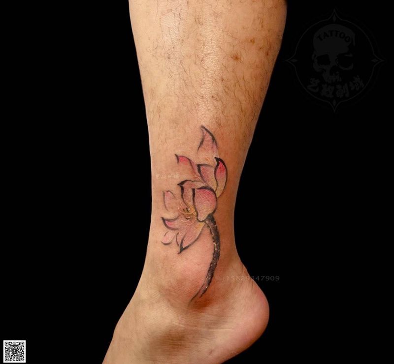 原创莲花纹身图片_艺奴刺域原创植物传统腿部脚部纹身图案