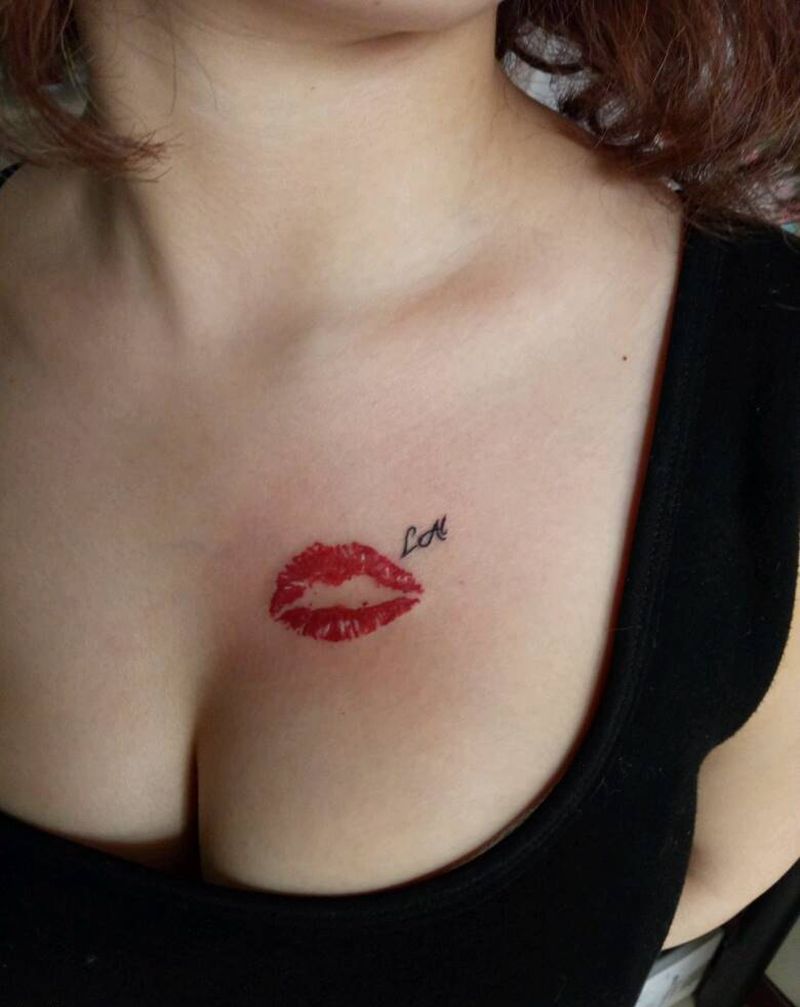 红唇印记纹身图片_胸部习俗清新原创成品纹身图案