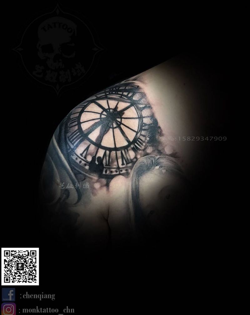 半胛纹身图片_胸部手臂欧美写实艺奴刺域纹身图案