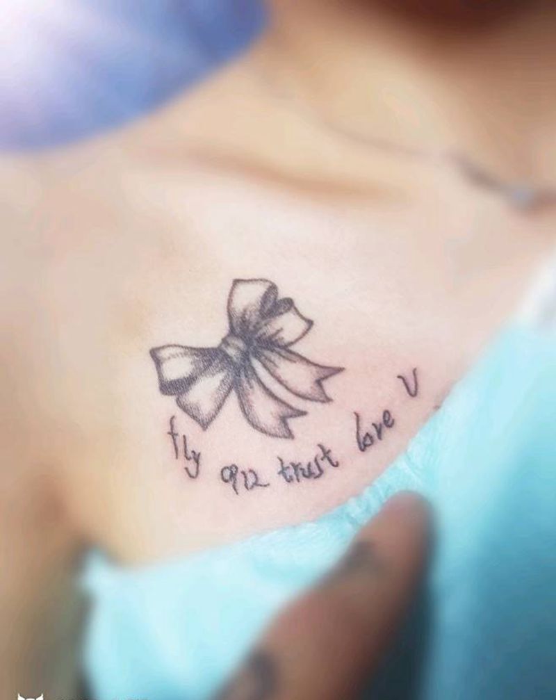 小字母纹身图片