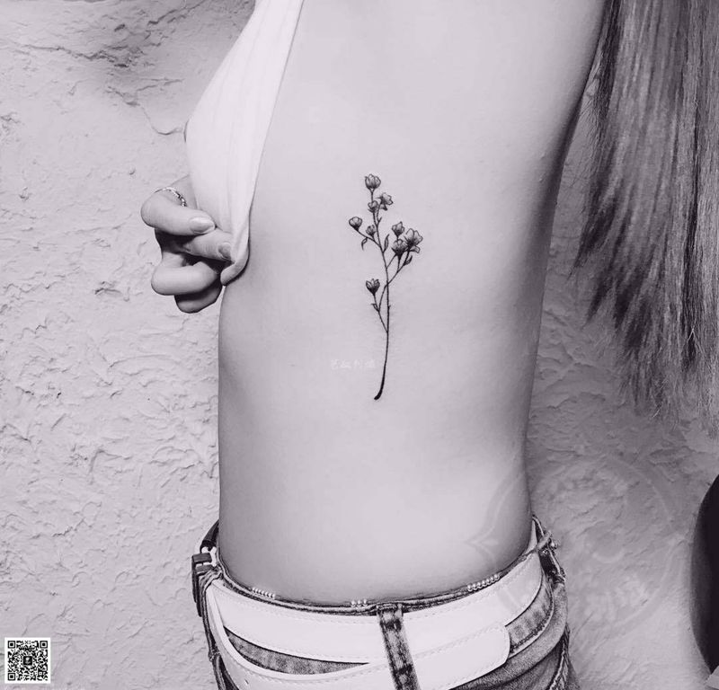 小清新纹身图片_成品艺奴刺域清新胸部腰部纹身图案