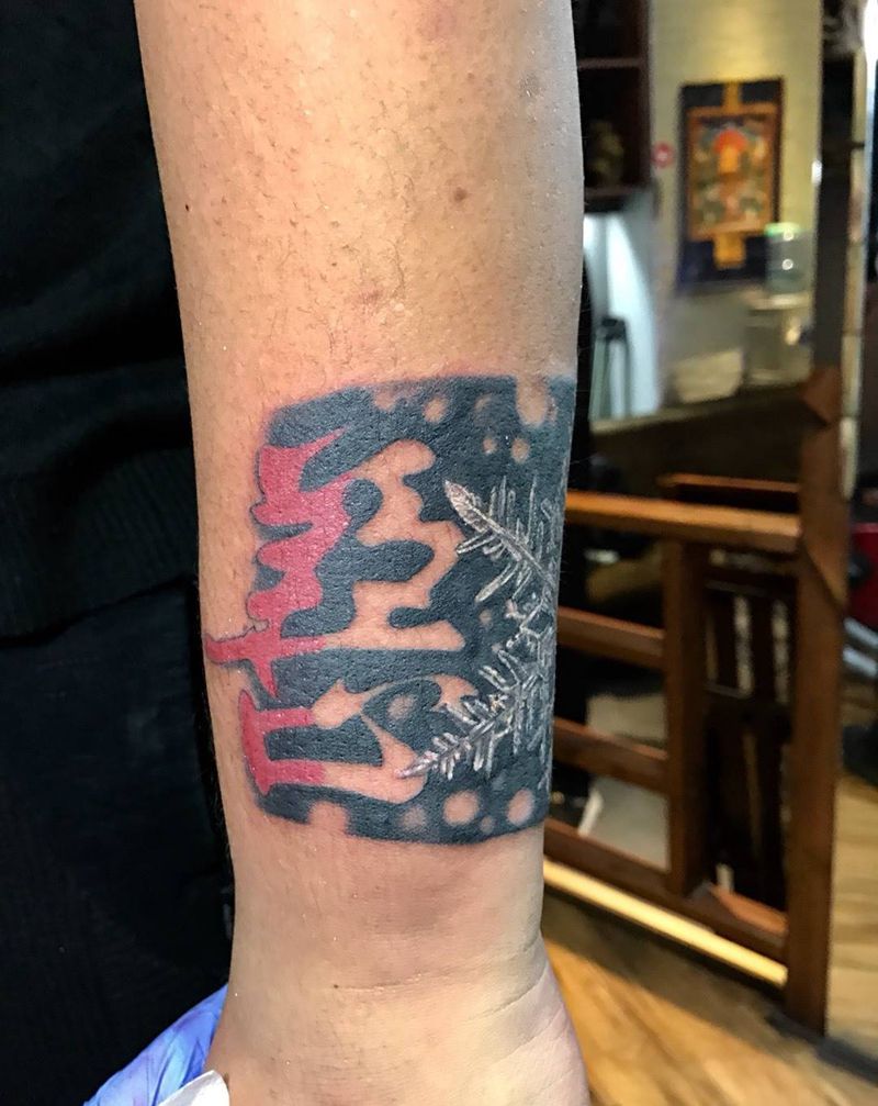 雪花纹身图片_手臂欧美原创纹身图案