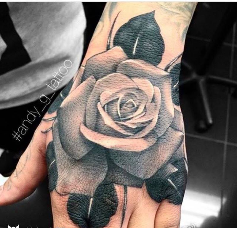 玫瑰作品欣赏纹身图片_手部手臂成品欧美写实植物纹身图案
