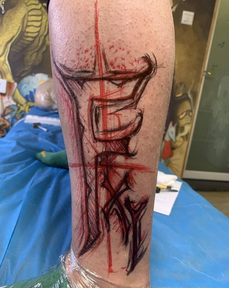 机械花体字纹身图片_腿部花体字机械纹身图案