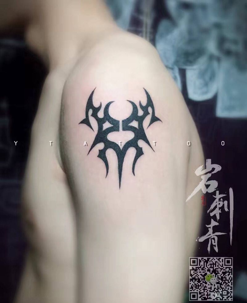 图腾纹身图片_成品手臂传统图腾纹身图案