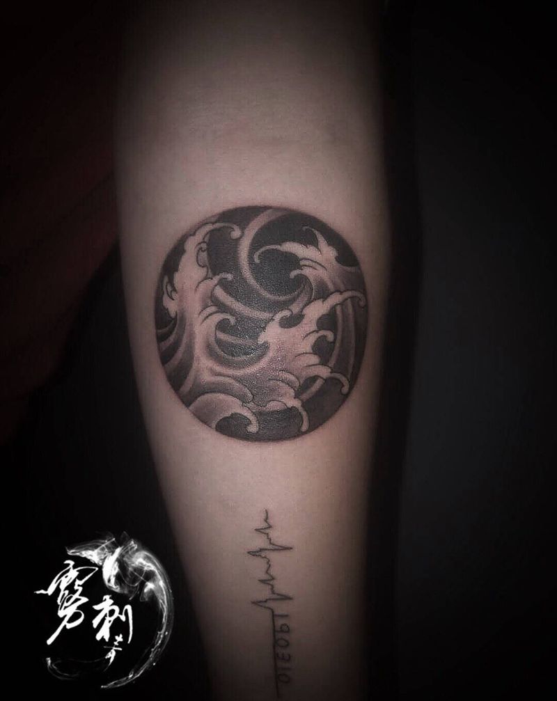 水浪纹身图片_手部手臂新传统水浪纹身图案