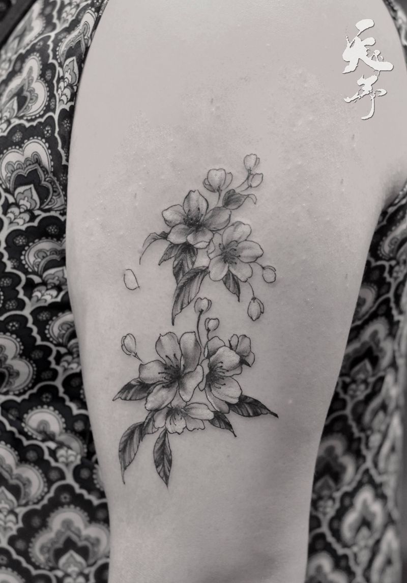 西安天予刺青黑灰作品纹身图片_手臂纹身图案